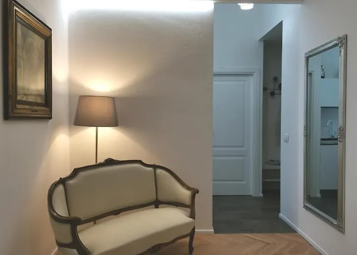 Apartment Express Traveller's Front Station Fs Privat Parking *