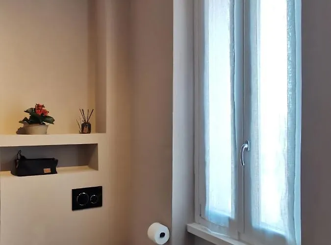 Apartment Express Traveller's Front Station Fs Privat Parking Parma