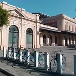 Parma Express Traveller'S Lodging Front Station Fs With Covered Parking アパート パルマ