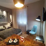 Parma Express Traveller'S Lodging Front Station Fs Covered Parking Apartment