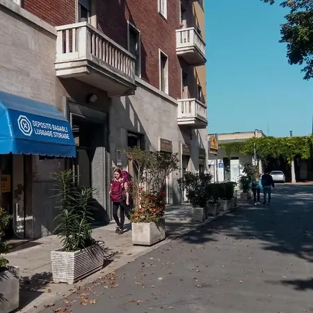 Express Traveller's Front Station Fs Parking Parma