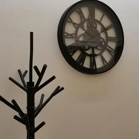 Express Traveller's Front Station Fs Privat Parking 公寓 *