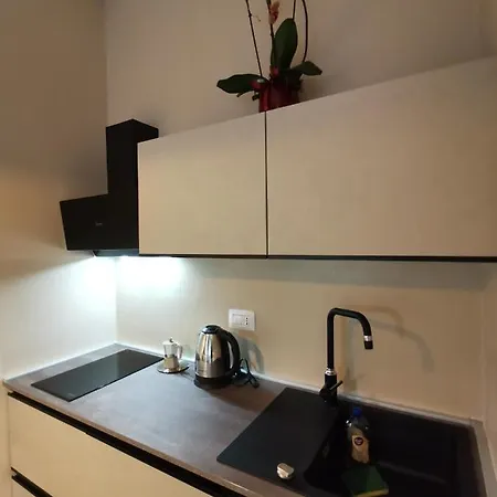 Express Traveller's Front Station Fs Privat Parking Apartment