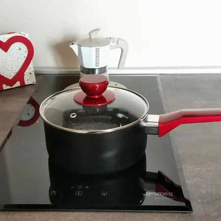 Express Traveller's Front Station Fs Privat Parking 公寓