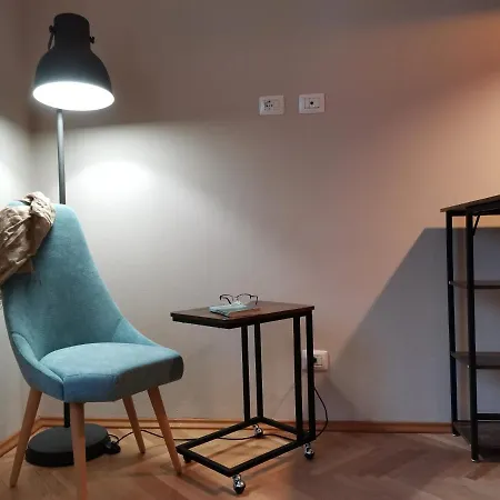 Apartament Express Traveller's Front Station Fs Privat Parking Parma