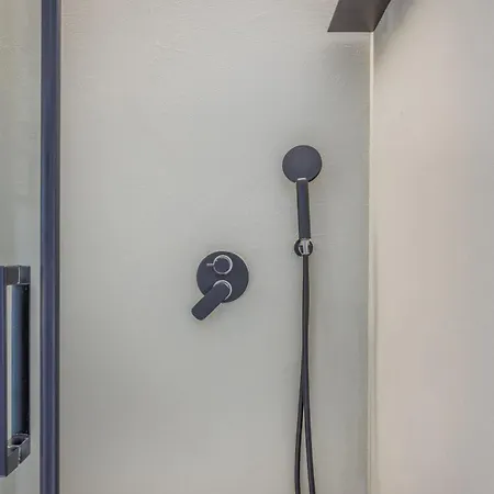 Parma Express Traveller'S Lodging Front Station Fs Parking & Bicycle Storage Appartamento *