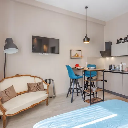 Express Traveller's Front Station Fs Covered Parking Apartament Parma