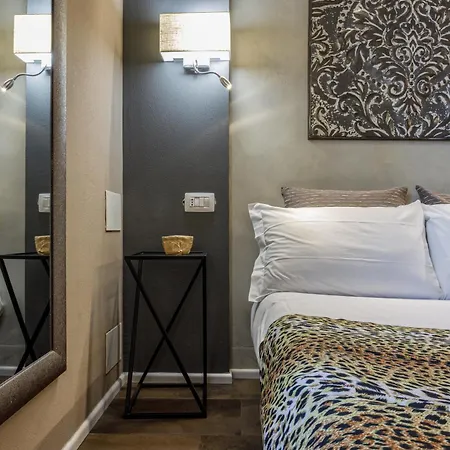 Apartament Express Traveller's Front Station Fs Covered Parking Parma