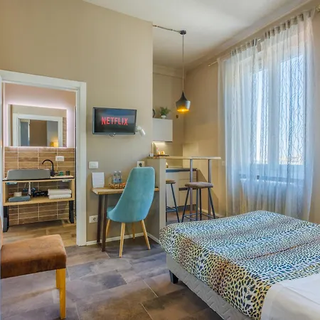 Express Traveller's Front Station Fs Covered Parking Apartament *
