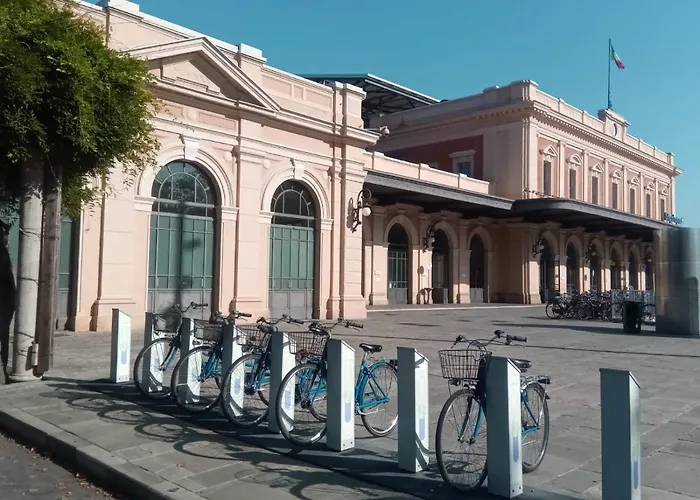 Express Traveller's Front Station Fs Privat Parking Appartamento Parma