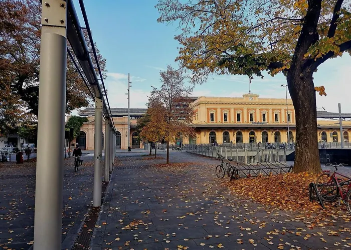 Express Traveller's Front Station Fs Privat Parking Parma