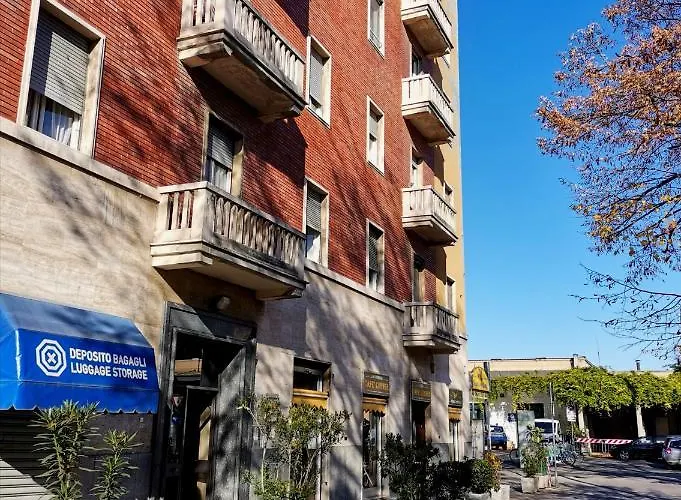 Express Traveller's Front Station Fs Privat Parking アパート *