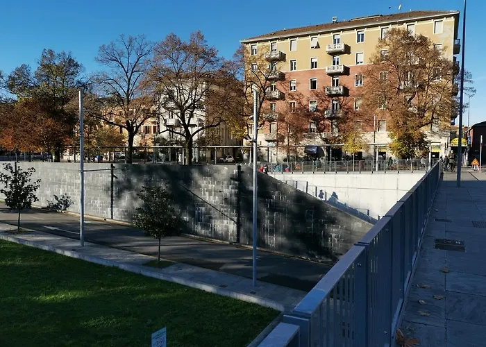 Express Traveller's Front Station Fs Privat Parking *