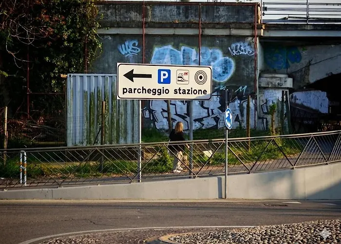 PARMA EXPRESS Travellers Lodgings - SELF CECK IN Lejlighed